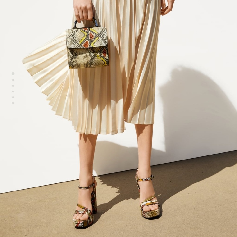 Meet your Posher, Nia